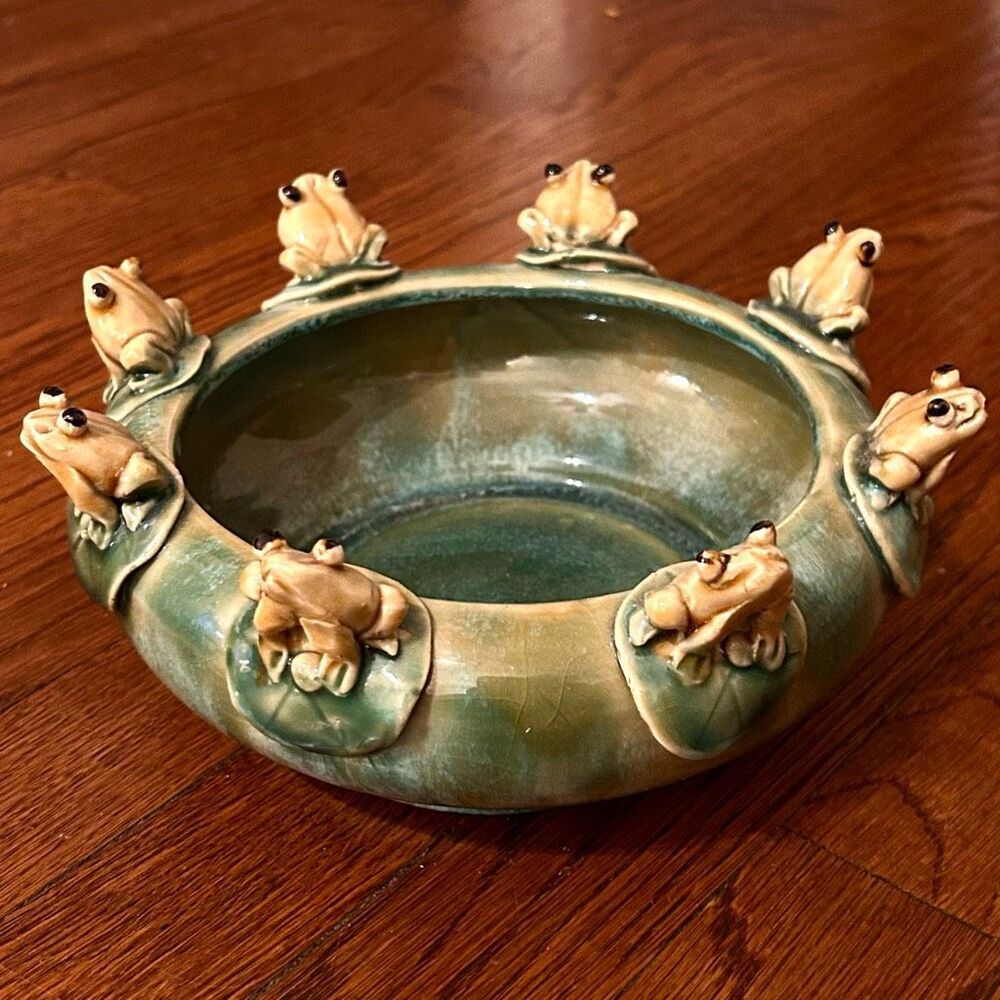 Studio Pottery 8 Frogs on Lilypads Glazed Bowl Teal and Gray NEW 4” x 8.5”